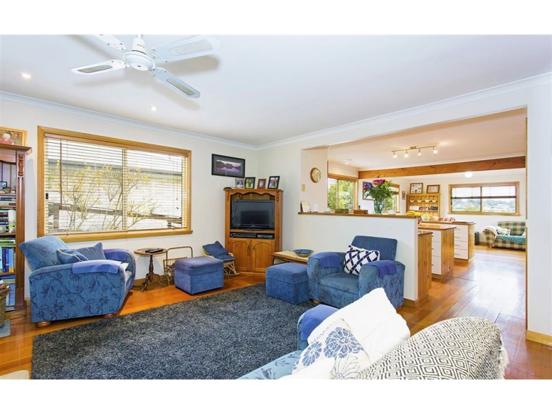 15 Peters Ave, Summerhill TAS 7250