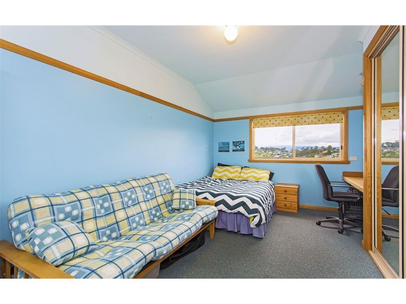 15 Peters Ave, Summerhill TAS 7250