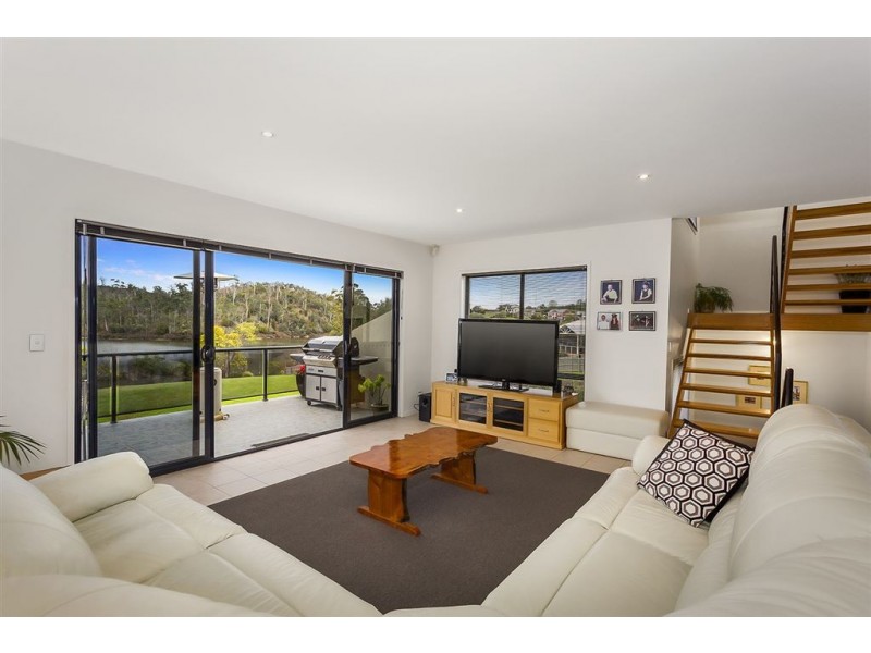 35 Bayview Drive, Blackstone Heights TAS 7250