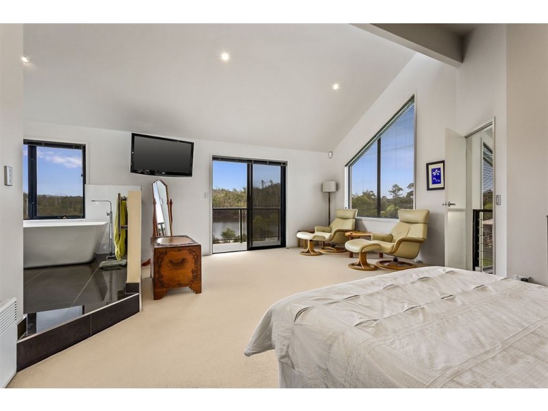 35 Bayview Drive, Blackstone Heights TAS 7250