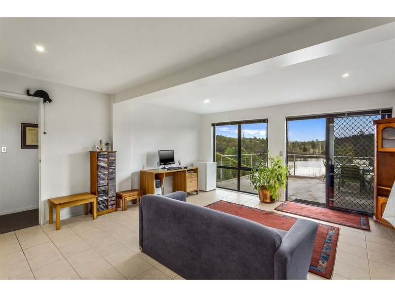 35 Bayview Drive, Blackstone Heights TAS 7250