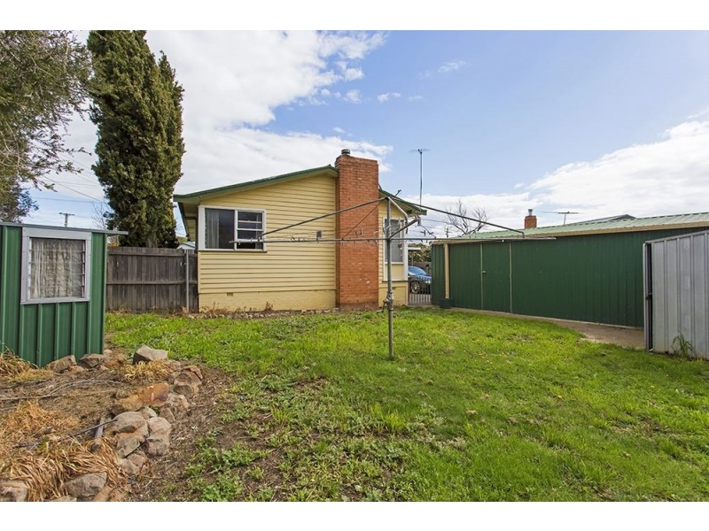 1 Tonga Place, Ravenswood TAS 7250