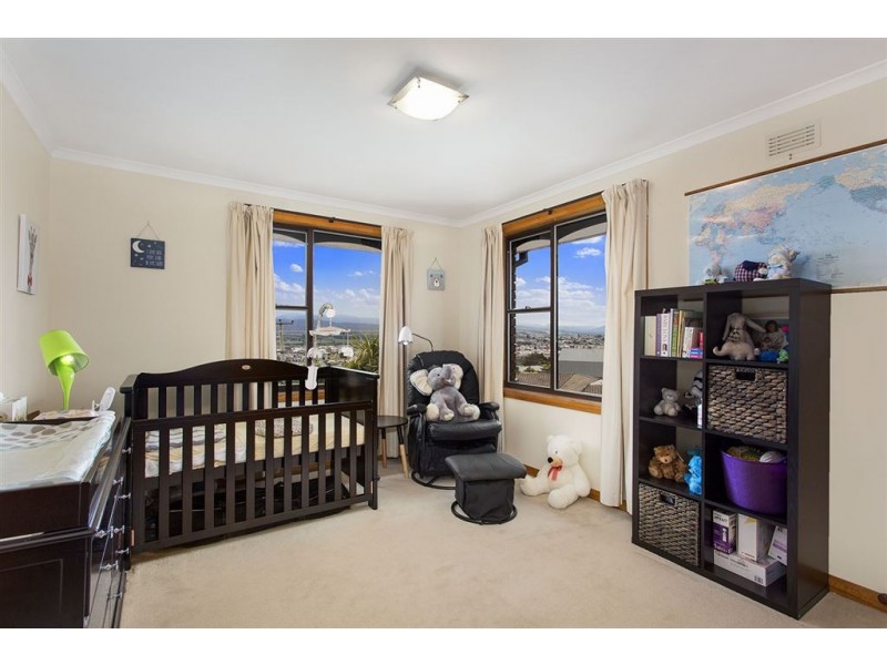 33 Osborne Ave, Trevallyn TAS 7250