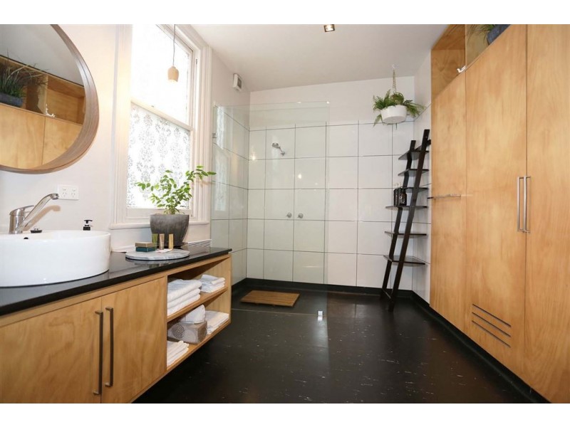 9 Wellington St, Launceston TAS 7250