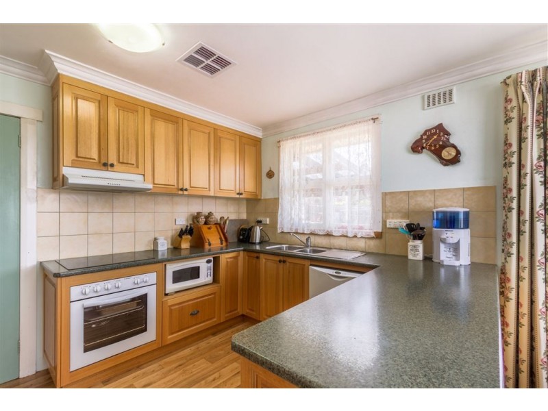 10 Parua Road, Newnham TAS 7248