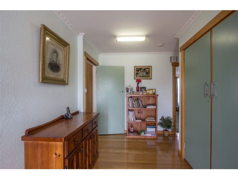 10 Parua Road, Newnham TAS 7248
