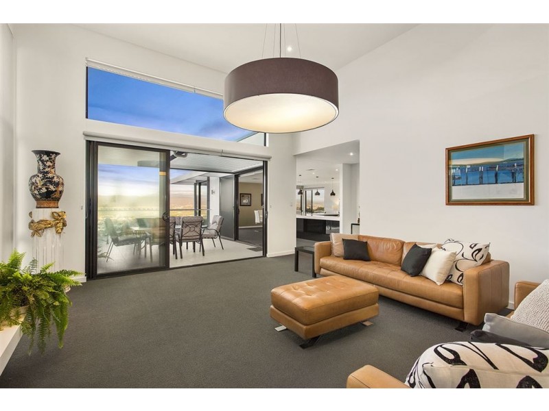 67 Lachlan Parade, Trevallyn TAS 7250