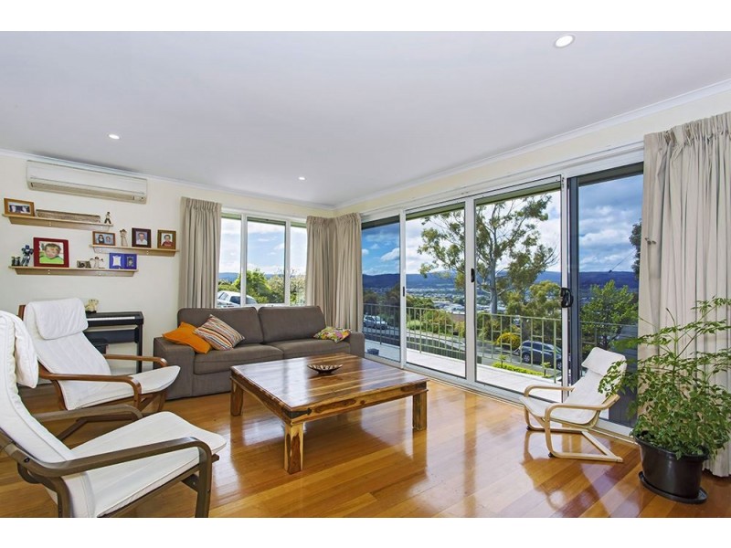 21 Floreat Crescent, Trevallyn TAS 7250
