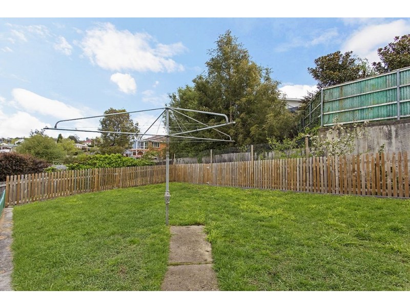 21 Floreat Crescent, Trevallyn TAS 7250