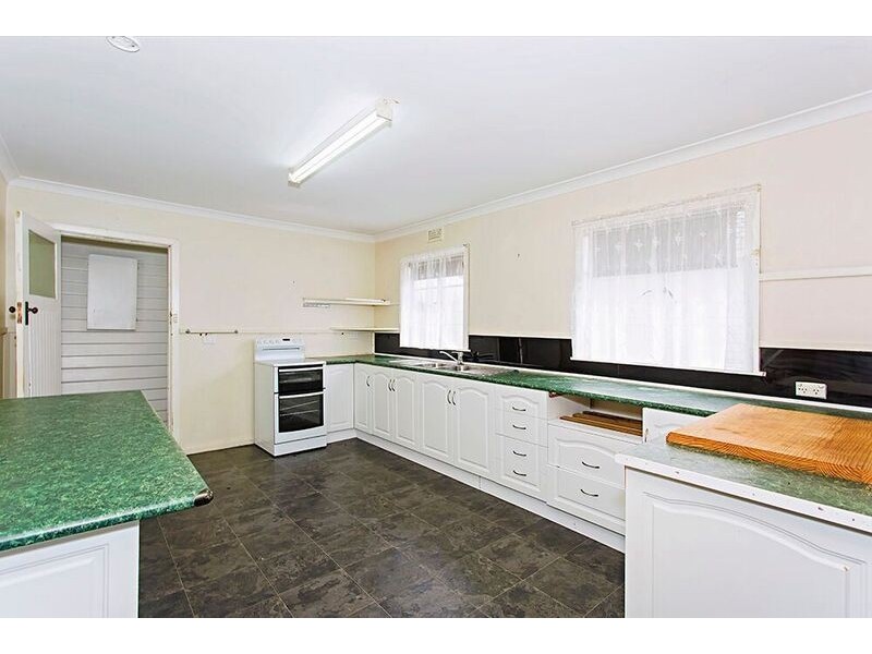 8 Lawson Street, Mayfield TAS 7248