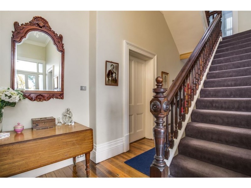 17-17a Elphin Road, Launceston TAS 7250