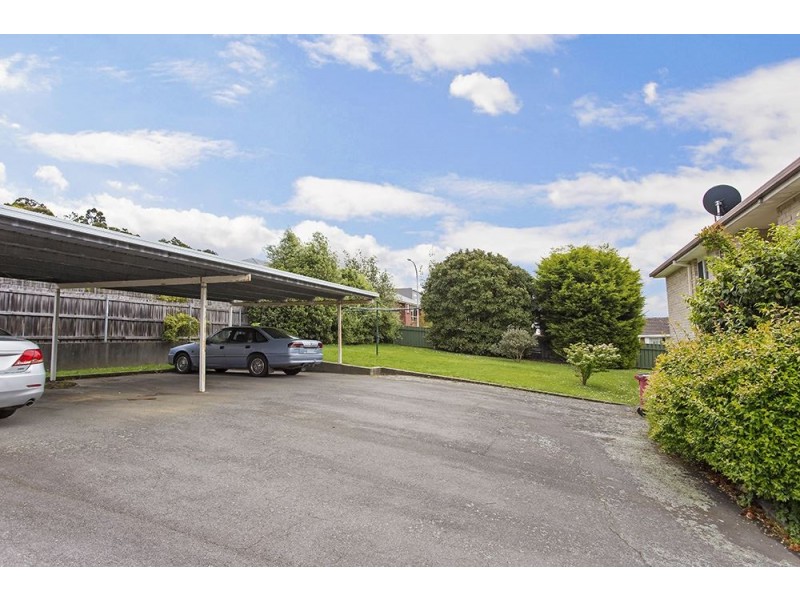 2/51 McKellar Rd, Newstead TAS 7250