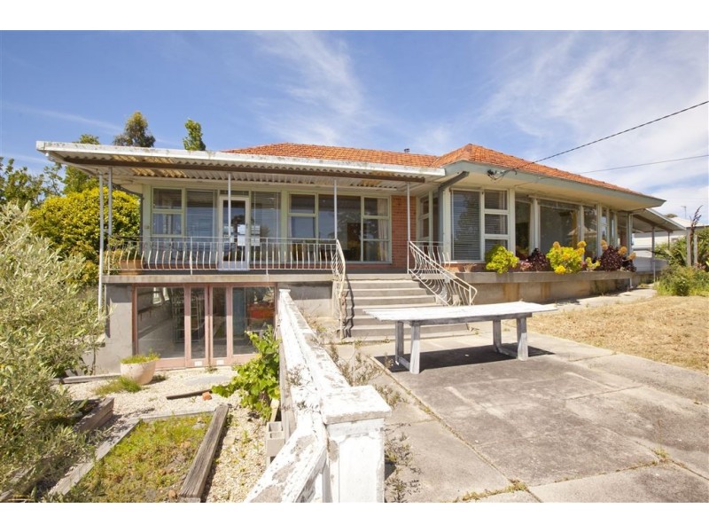 107 Peel Street West, West Launceston TAS 7250
