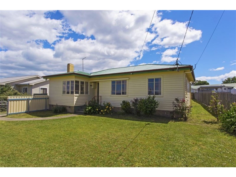 9 Torrens Street, Mayfield TAS 7248