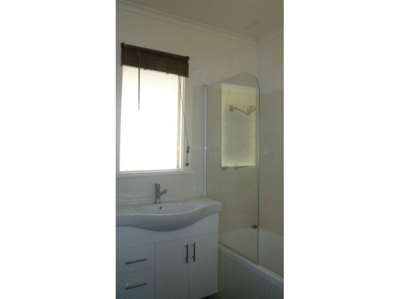 16 Leslie Street, South Launceston TAS 7249