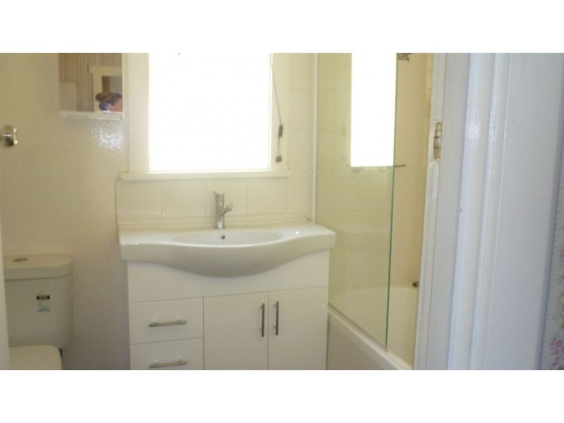 16 Leslie Street, South Launceston TAS 7249