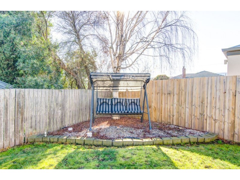 2/7 Pine Ave, Newstead TAS 7250