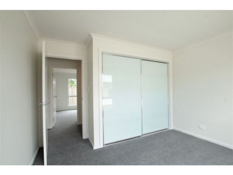 8/23 Hortus Place, Newnham TAS 7248