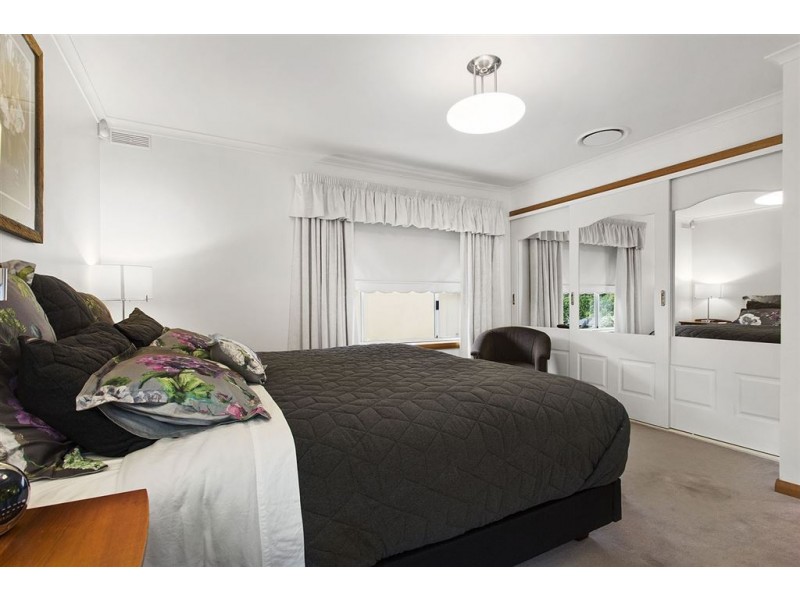 4 New World Avenue, Trevallyn TAS 7250