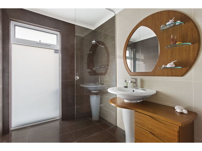 4 New World Avenue, Trevallyn TAS 7250