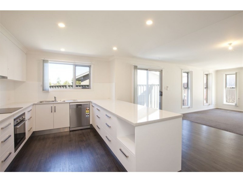 3/9-11 Hortus Place, Newnham TAS 7248