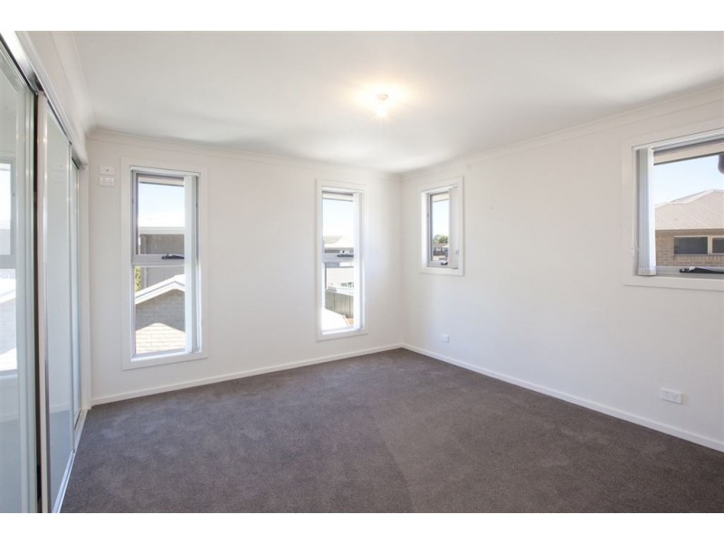 3/9-11 Hortus Place, Newnham TAS 7248