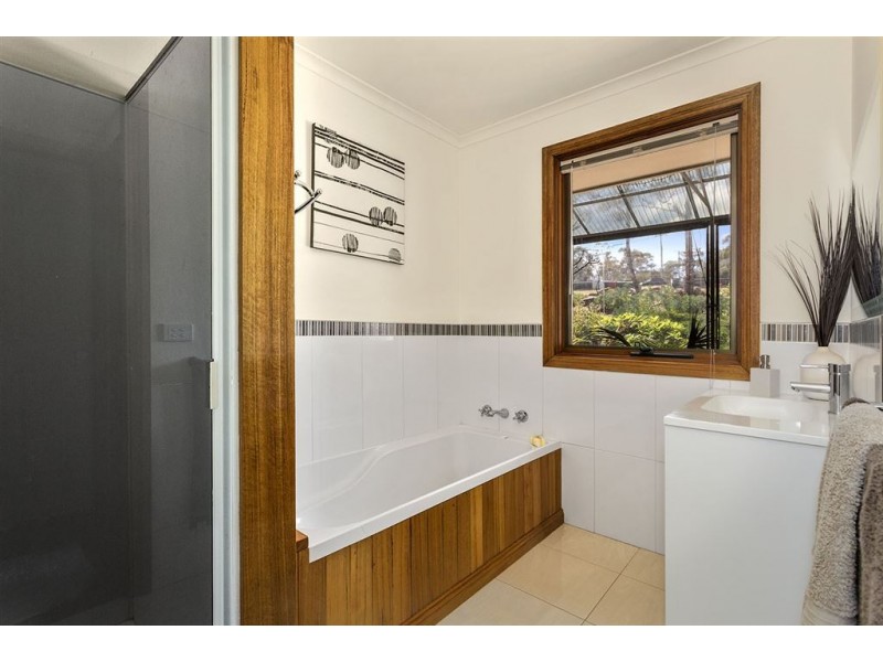 4 Heald Road, Travellers Rest TAS 7250