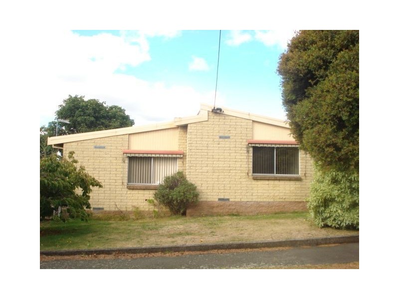 3/15 – 17 Hilton Place, Norwood TAS 7250