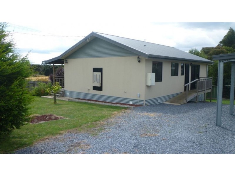 26 Cornwall Sreet, Beaconsfield TAS 7270