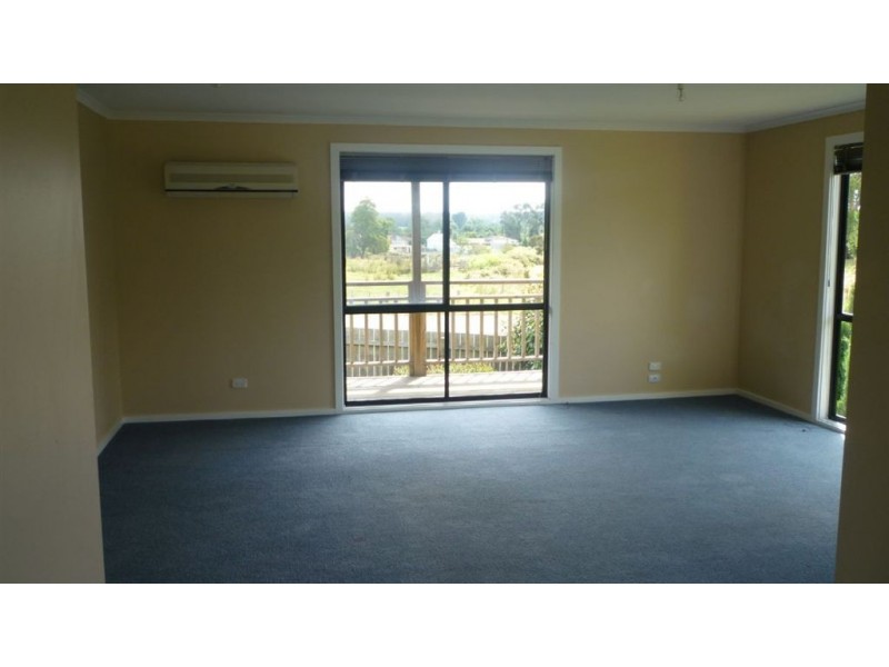 26 Cornwall Sreet, Beaconsfield TAS 7270