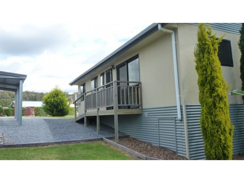 26 Cornwall Sreet, Beaconsfield TAS 7270