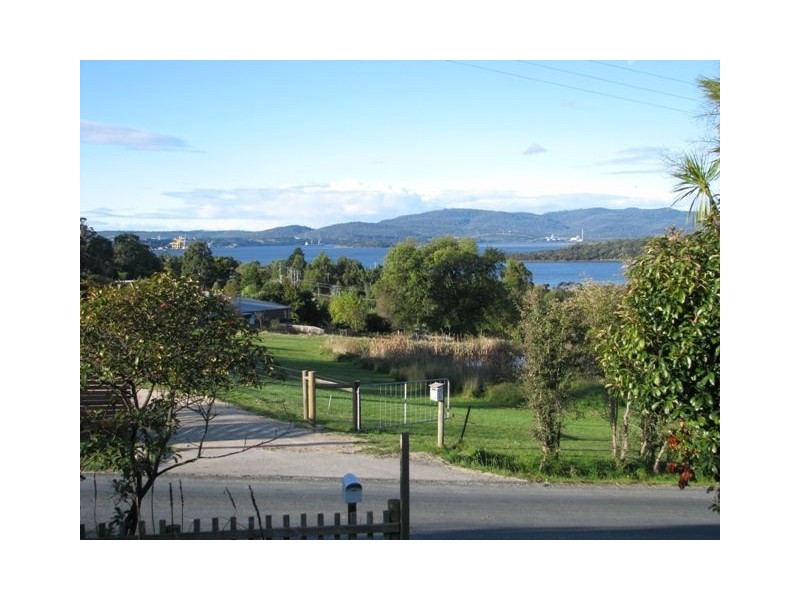 21 Torneys Road, Beauty Point TAS 7270