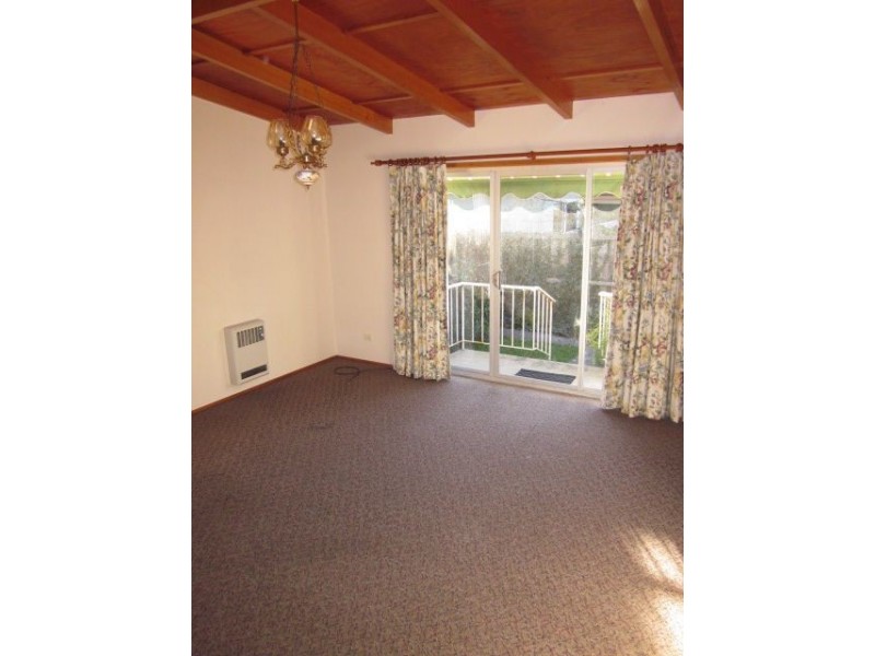 3/15-17 Hilton Place, Norwood TAS 7250