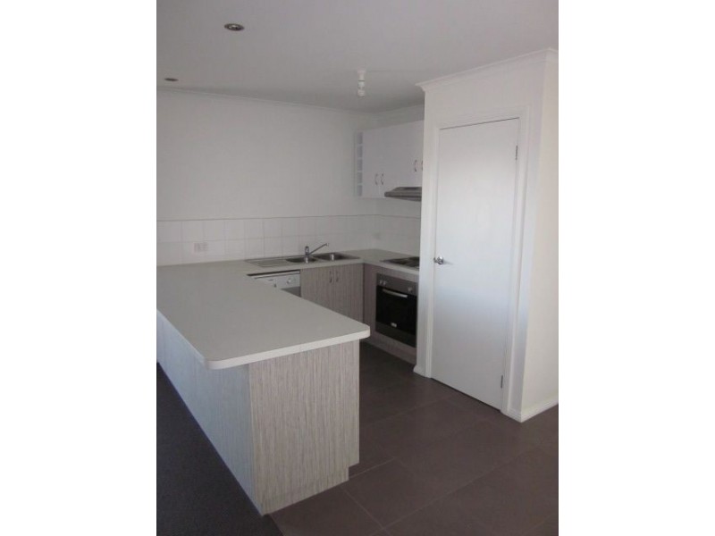 10 Dafnis Drive, Newnham TAS 7248