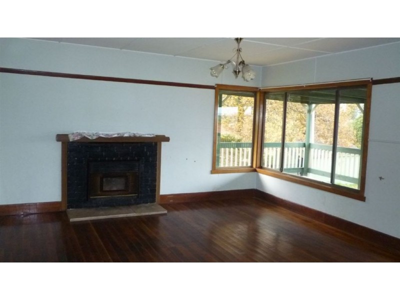 3 Robert Street South, Beauty Point TAS 7270