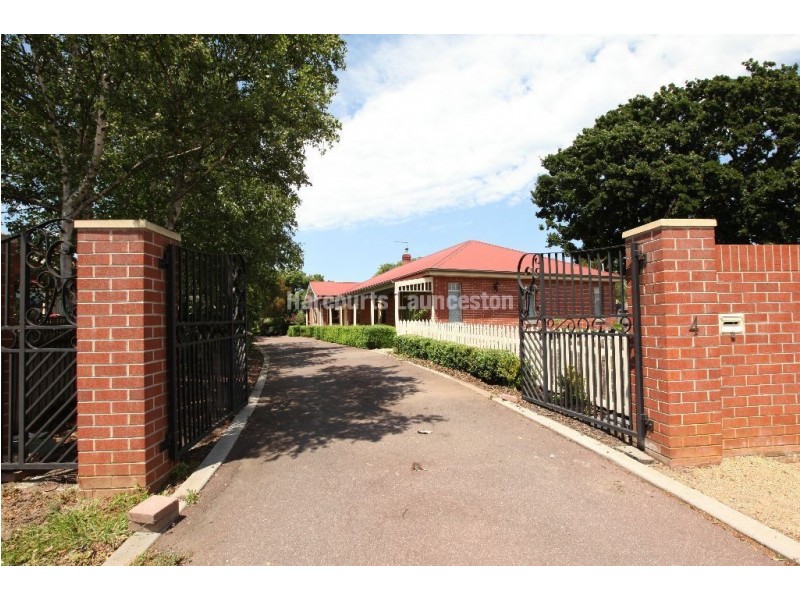 4 Poplar Parade, Youngtown TAS 7249