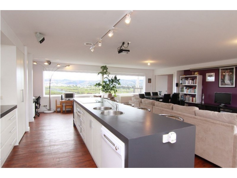 44 Bill Grove, Mowbray TAS 7248