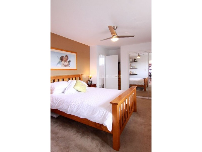 44 Bill Grove, Mowbray TAS 7248