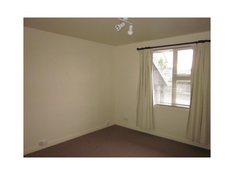 2/9a Hillside Crescent, West Launceston TAS 7250