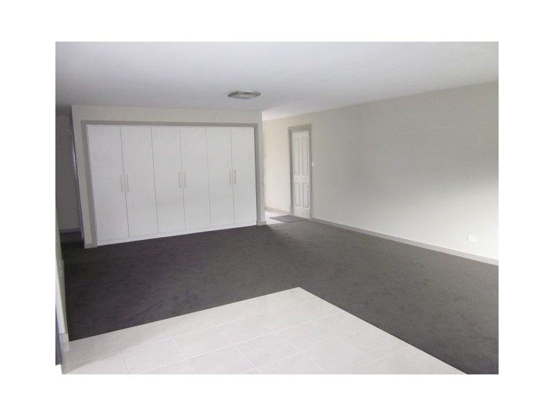 2/128 Franmaree Road, Newnham TAS 7248