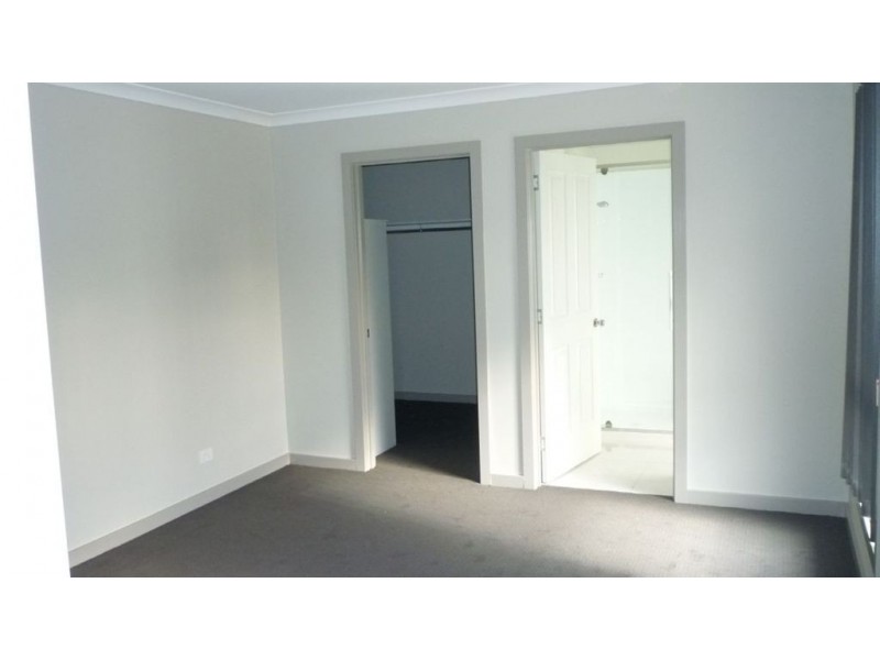 2/128 Franmaree Road, Newnham TAS 7248