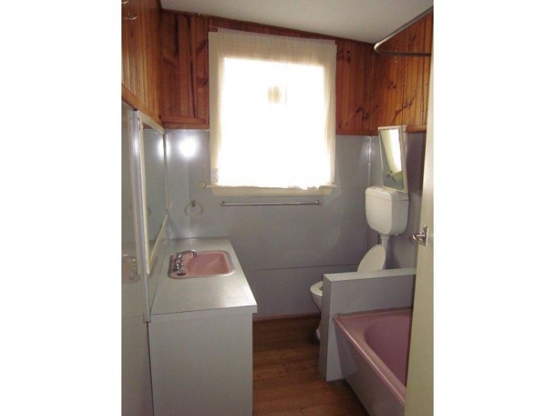 68 Flinders Street, Beauty Point TAS 7270