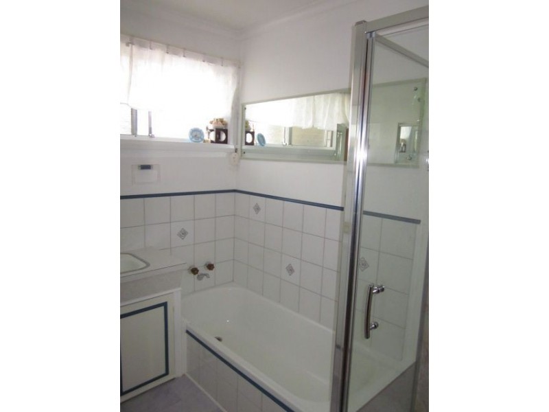 8 Peters Avenue, Summerhill TAS 7250