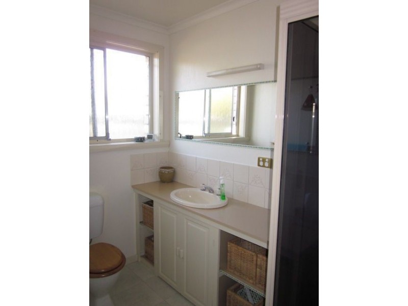8 Peters Avenue, Summerhill TAS 7250