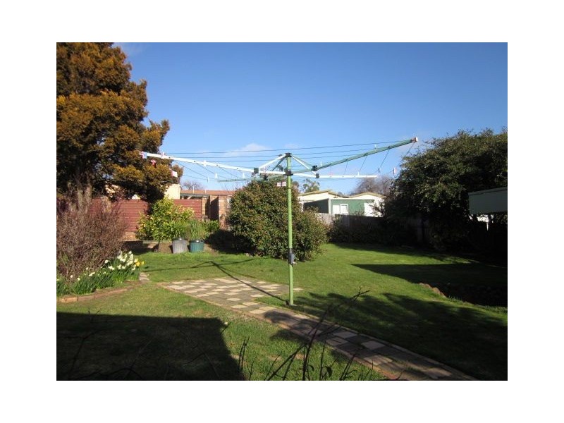 8 Peters Avenue, Summerhill TAS 7250