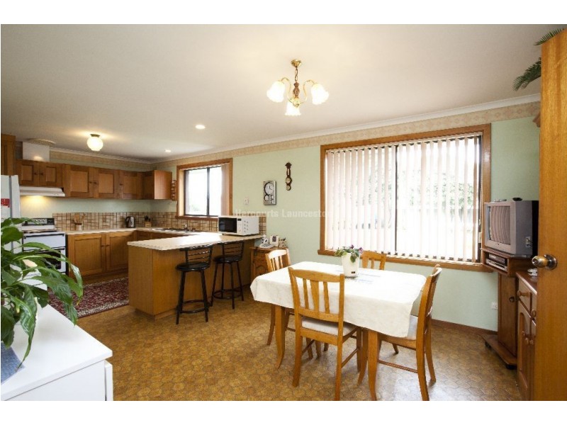 11 Mount Stuart Drive, Newnham TAS 7248