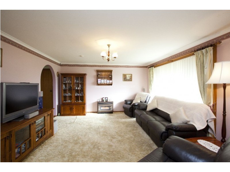 11 Mount Stuart Drive, Newnham TAS 7248