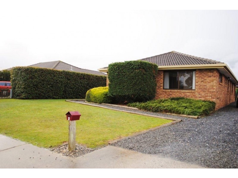 6 Honeysuckle Grove, Evandale TAS 7212