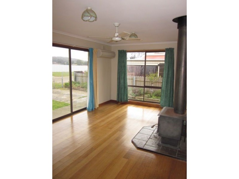 6 Clifford Street, Beaconsfield TAS 7270