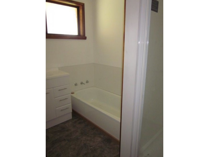 6 Clifford Street, Beaconsfield TAS 7270